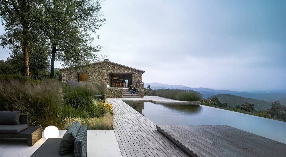 Izgradnja Kamene Kuće Cetinje